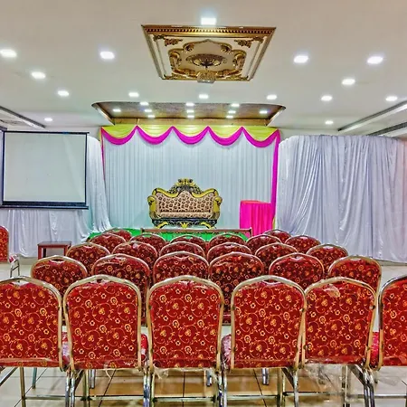 Capital O 43238 The Taj Regency Hotel Guntur